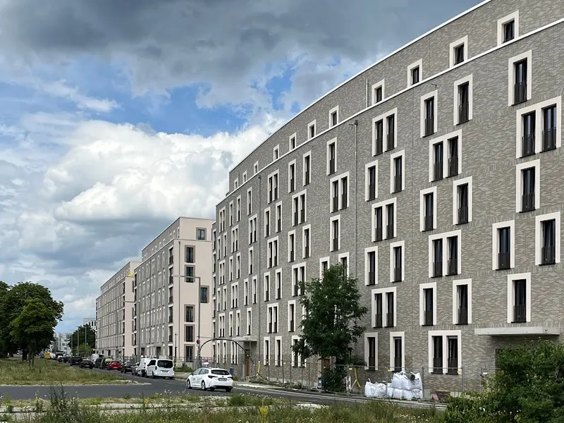 Neubauwohnung mit Fußbodenheizugn und Balkon sucht Mieter ab sofort / WBS 180 erforderlich — photo 1